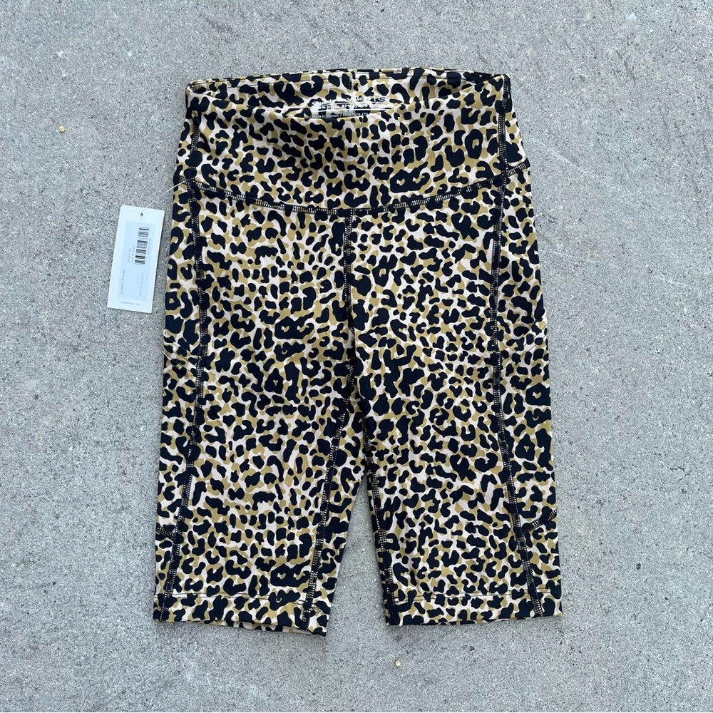 NWT Outdoor Voices Zoom 10” Shorts in Leopard Print Size XS $68 Retail